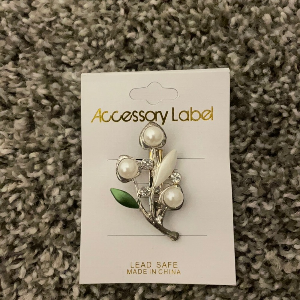 Brooch